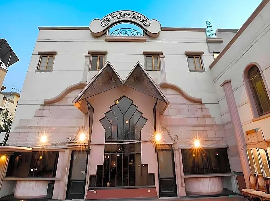 Rajhans Hotel-1
