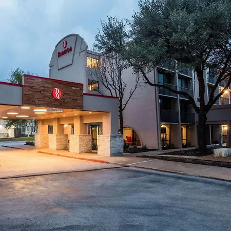 Ramada By Wyndham Austin South-2