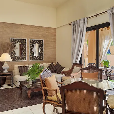 Royal Garden Villas, Luxury Hotel-3