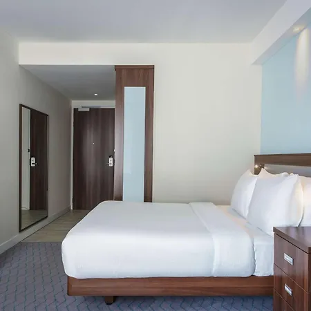 Hampton By Hilton Amsterdam Centre East-3