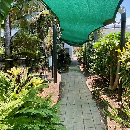 Reef Gateway Apartments-3