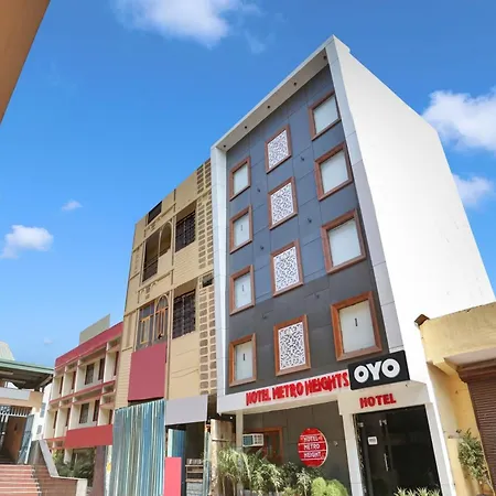 Hotel O Metro Height'S Near Nangloi Railway Metro Station-2
