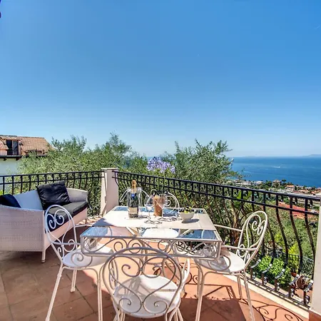 M Suites Sorrento-3