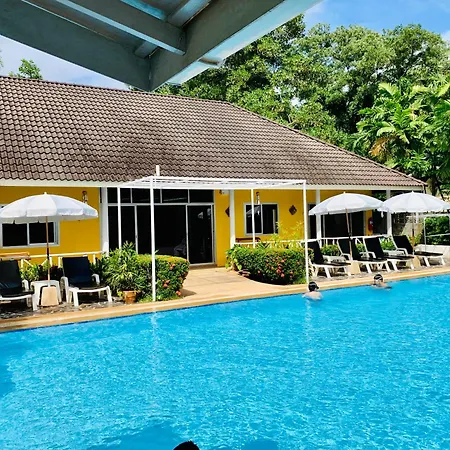 Loma Resort-2