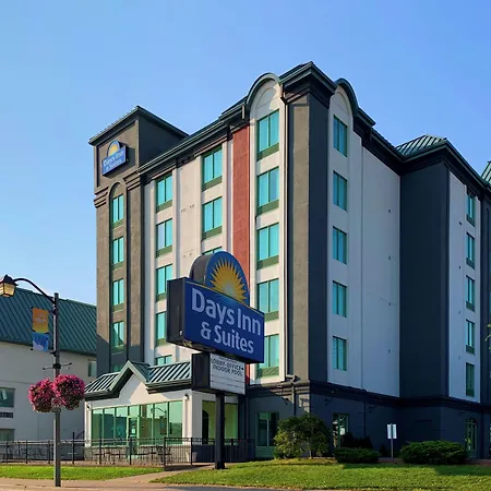 Days Inn By Wyndham Niagara Falls Centre St By The Falls-2
