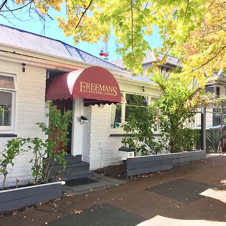 Freemans Backpackers-2