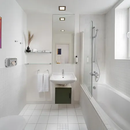 Mamaison Residence Sulekova Bratislava-3