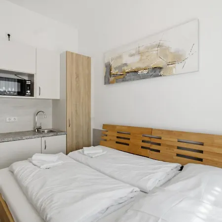 Ajo Apartments - Messe City Flat - Self-Check-In-3