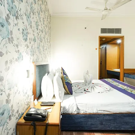 Quality Inn Residency-3