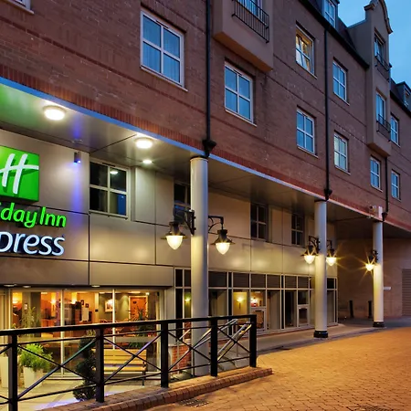 Holiday Inn Express London-Hammersmith By Ihg-2
