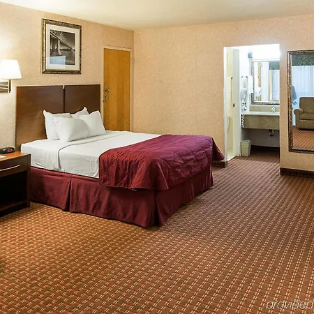 Clarion Inn Rochester-3