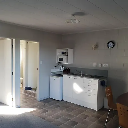 Adelphi Motel-2