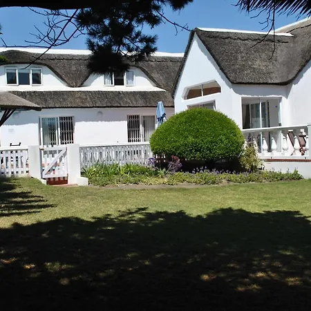 Lagoon Lodge-3