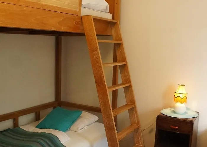 Hotel with pool: Laugabjarg