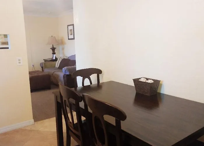 Hidden Harbor Suites