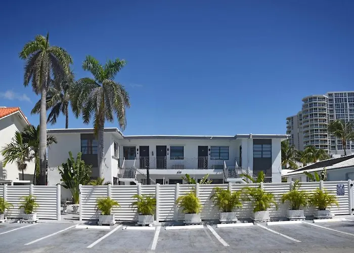 4 star hotel: Makani Beach House 335