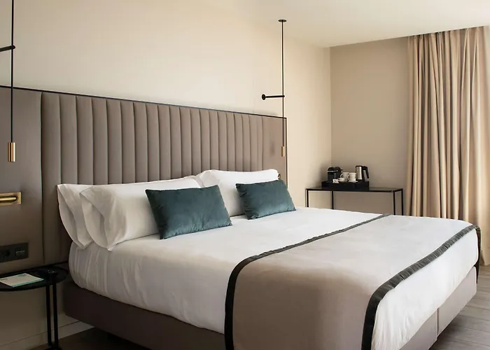 Hotel met zwembad: Occidental Barcelona 1929