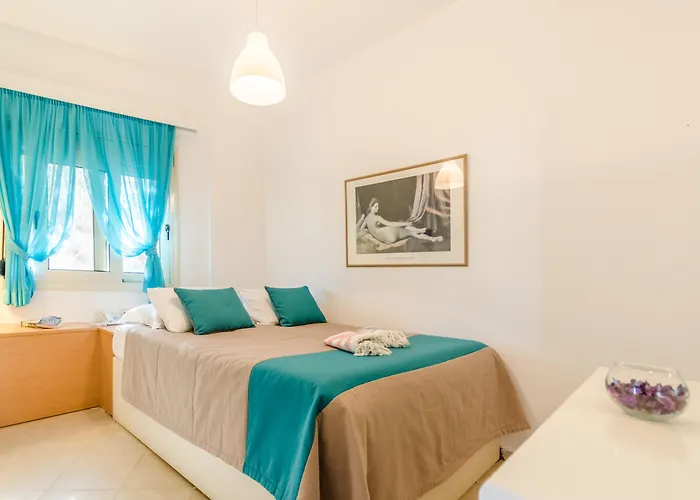 Pela Mare Hotel