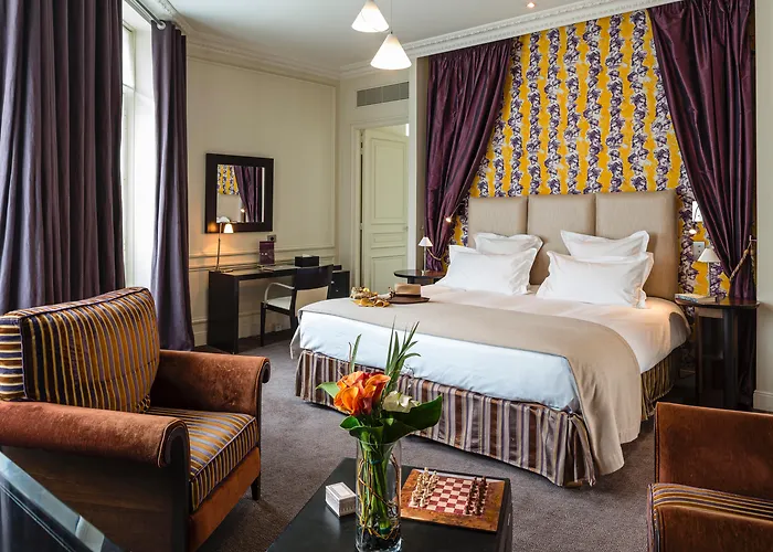 Hôtel de luxe: La Tremoille Paris