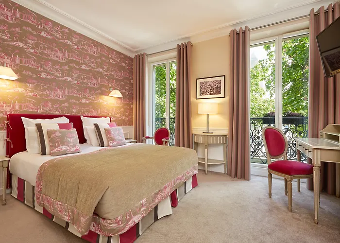 Luxury hotel only: Hotel Relais Saint Jacques Paris