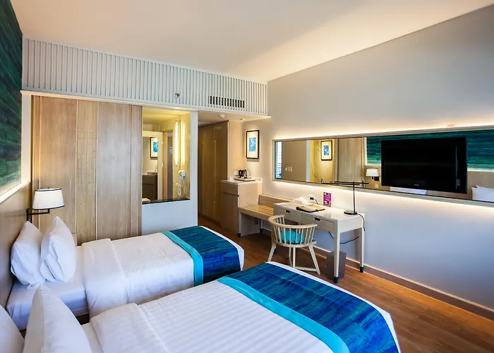 The Royal Paradise Hotel & Spa