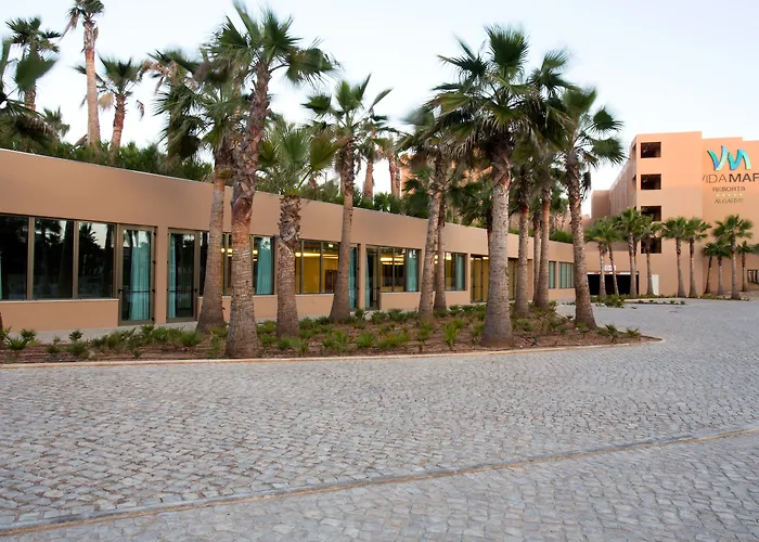 5 Sterne Hotels Wine & Books By The Sea, Algarve Resort