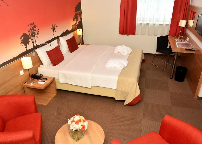 Beach hotel: Expo Tower Hotel By Mellow Mood Hotels