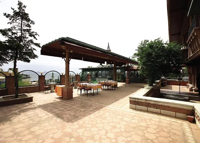 Hotel near College: Sultanahmet Palace Hotel