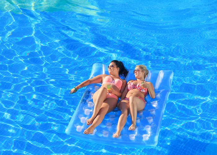 Waterpark hotels Orka Sunlife Resort And Aquapark