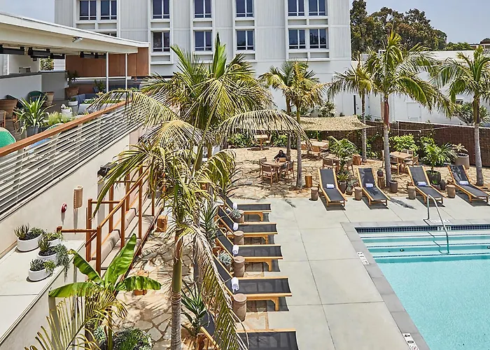 Airport Hotel: Hotel June West La, A Member Of Design Hotels