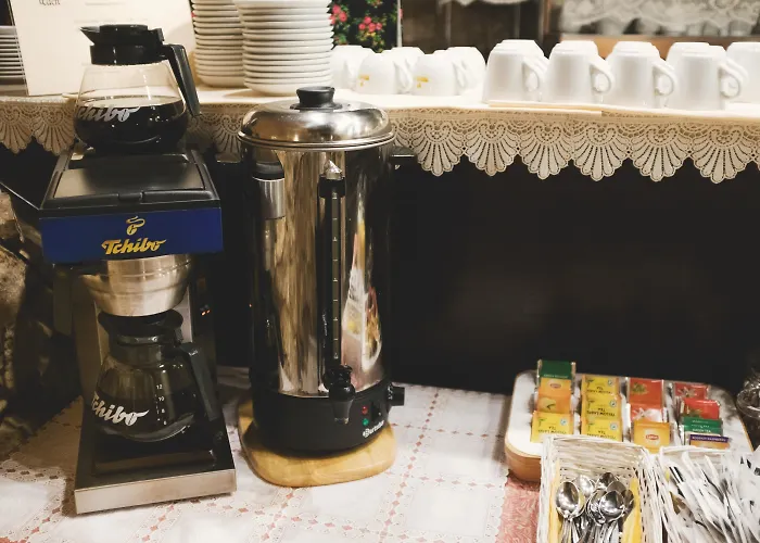 Cheap hotel: Hotel Eden