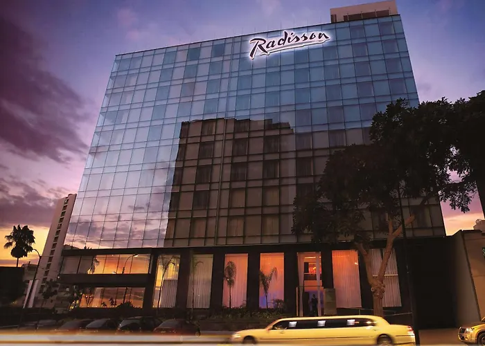 Radisson Decapolis Miraflores
