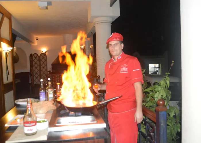 Luxury hotel only: The Heron By Sarovar Portico India