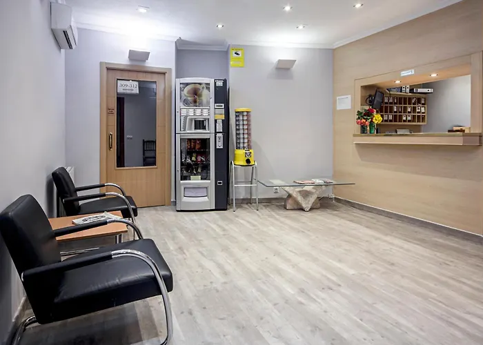 Lodge: Hostal Inter Plaza Mayor Auto Check In