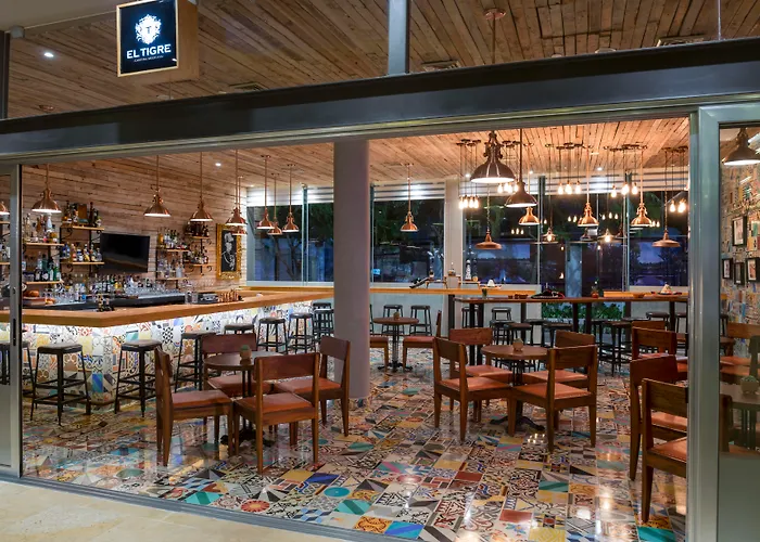 The Fives Downtown Hotel & Residences, Curio Collection By Hilton