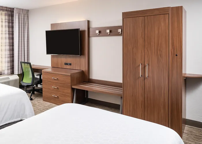 Resort: Holiday Inn Express Boca Raton - West By Ihg