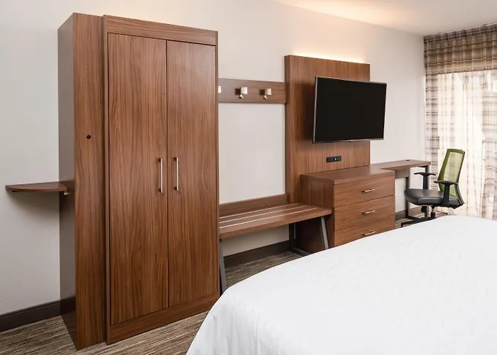 Resort: Holiday Inn Express Boca Raton - West By Ihg