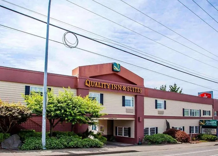 Quality Inn & Suites Bremerton Near Naval Shipyard