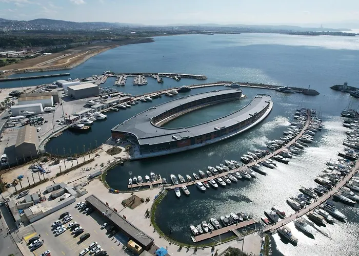 Crowne Plaza Istanbul Tuzla Viaport Marina By Ihg