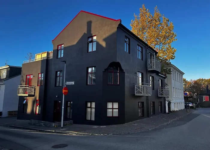 Baldur Apartments