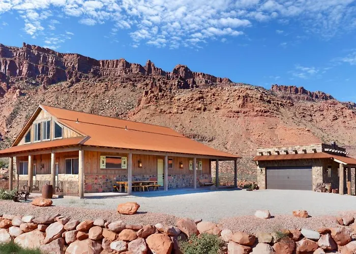 B&B only: Hideout At The Rim