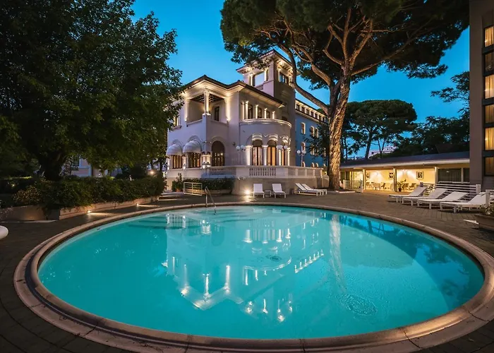 Hotel De La Ville