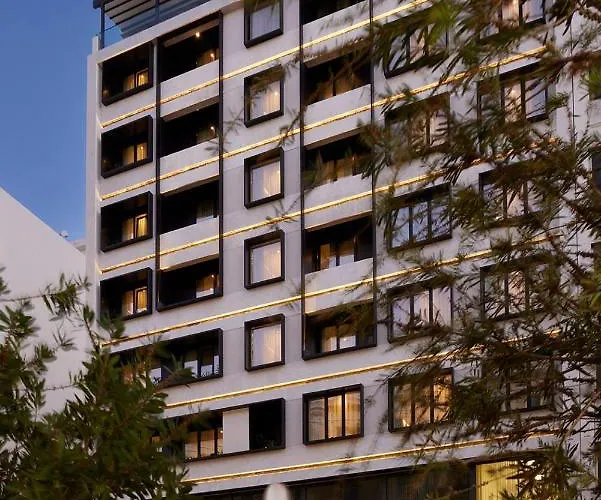 Hotel: The Port Square Hotel