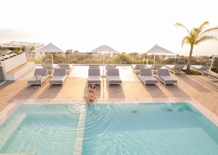 Midenza Suites&Residence