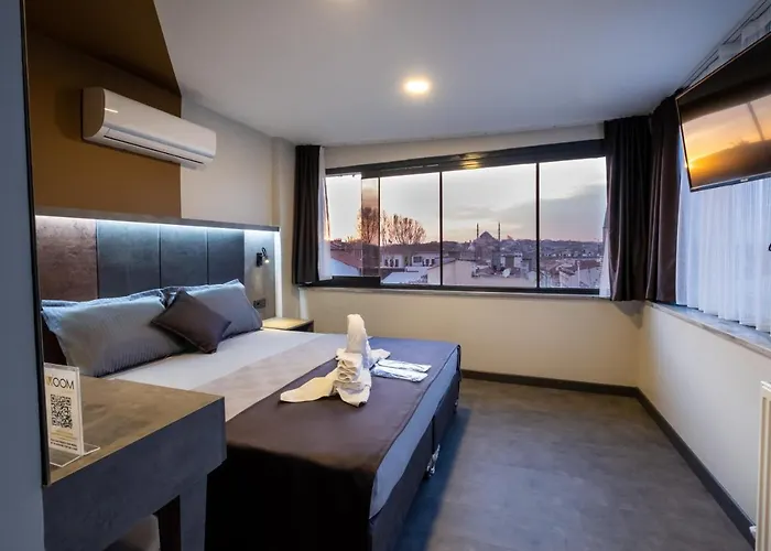 Hotel: The Queen Hotel