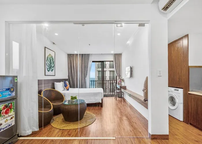 Delfinol Hotel & Apartment Da Nang