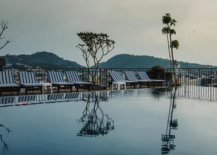 Rak Elegant Patong