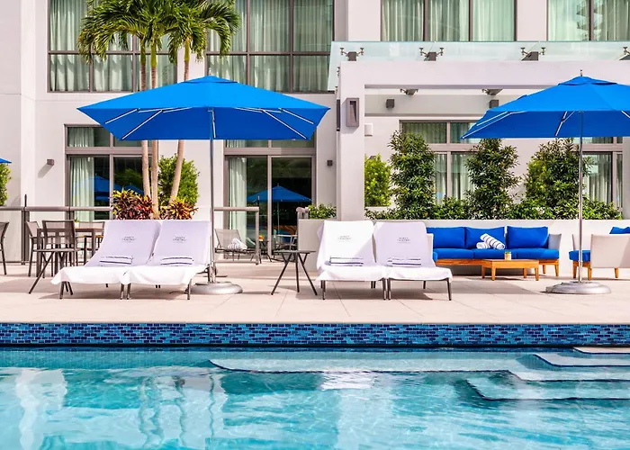 Luxury hotel only: Hyatt Centric Las Olas Fort Lauderdale