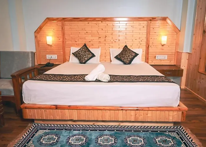 Old Manali Retreat