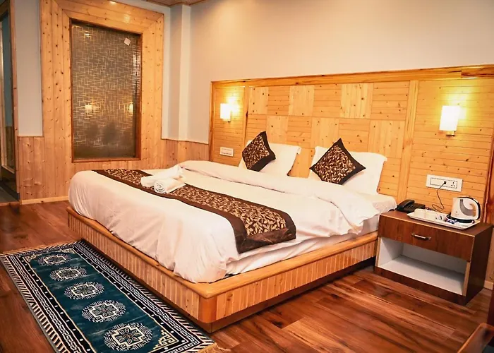 Old Manali Retreat